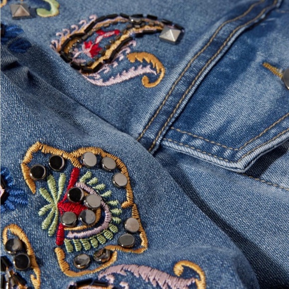 Boston Proper Paisley Embroidered & Embellished Puff Sleeve Denim Jacket - Picture 6 of 12